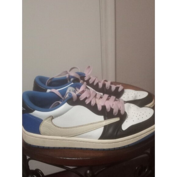 Men\'s Travis Scott x Fragment Design x Air Jordan 1 Low DM7866-140 - Size 7.5 US main image 6
